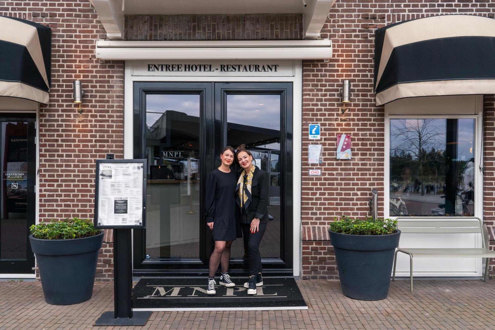Restaurant & Hotel Monopole Harderwijk Esterno foto